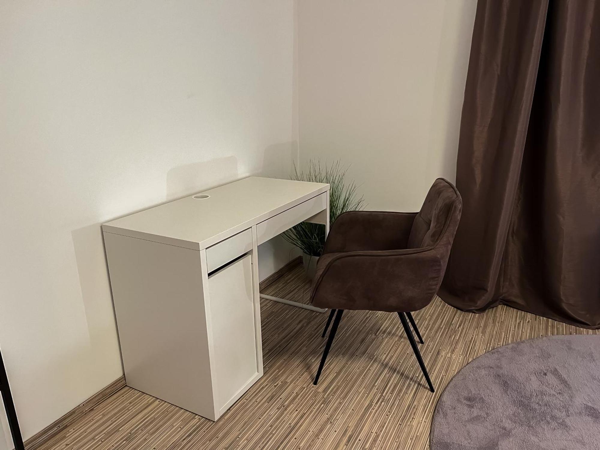 Paderborn City - Parkplatz - Netflix Apartment Ngoại thất bức ảnh