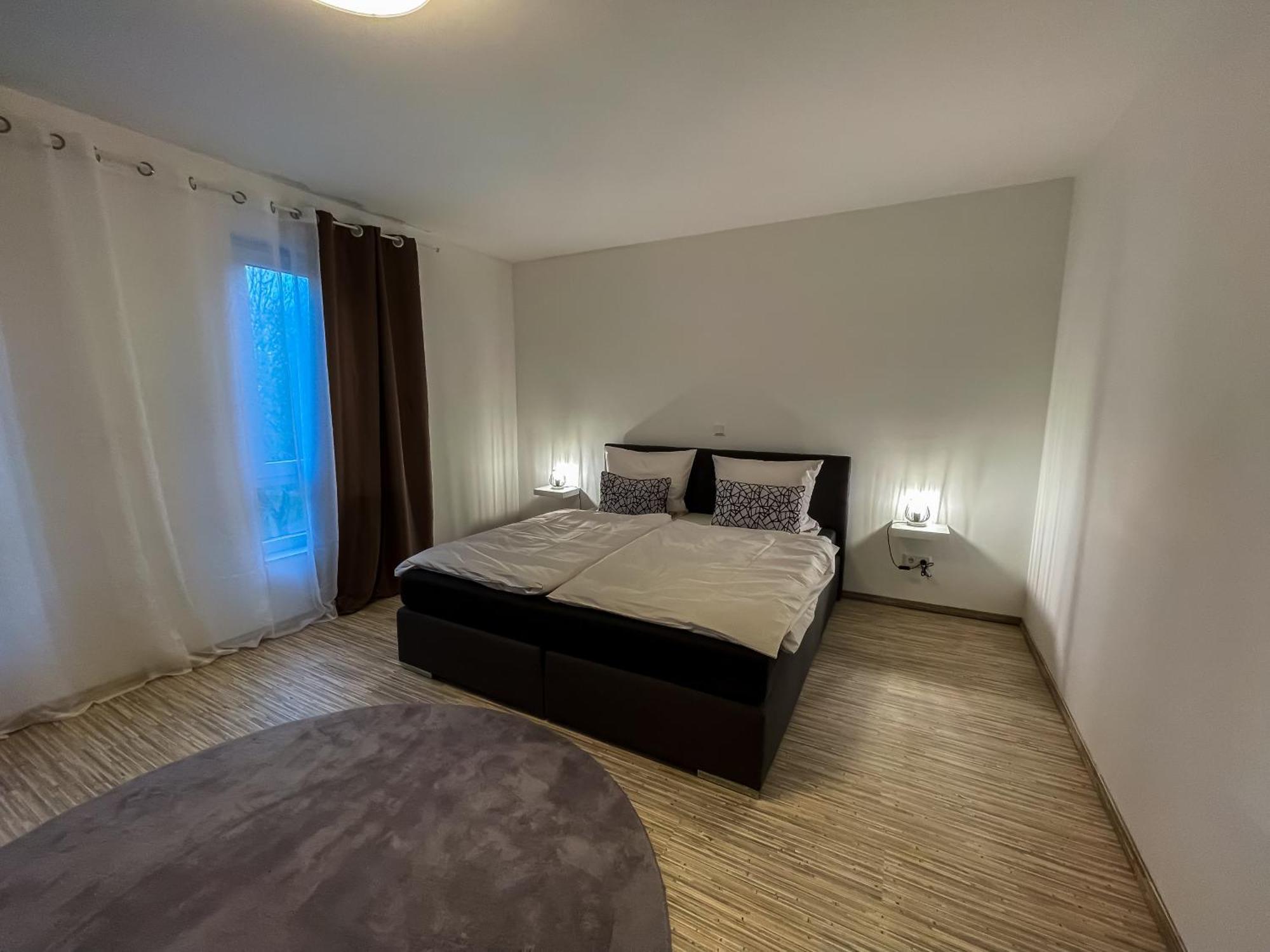 Paderborn City - Parkplatz - Netflix Apartment Ngoại thất bức ảnh